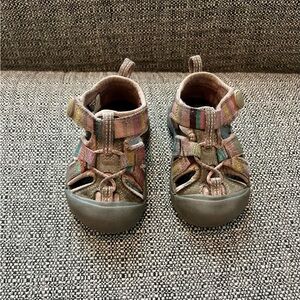 Toddler Keens Size 5
